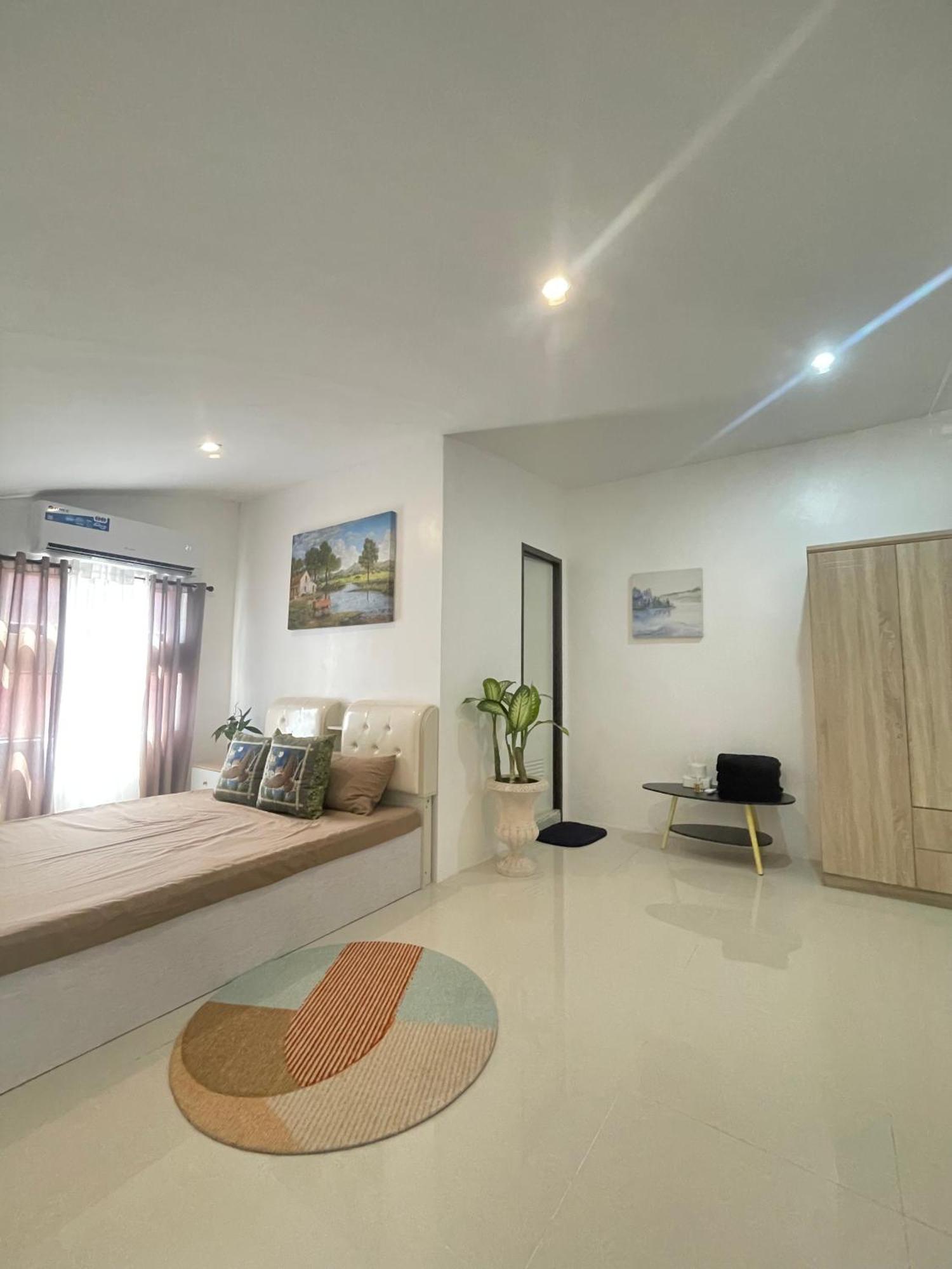 The Penthouse Suite Мактан Екстер'єр фото